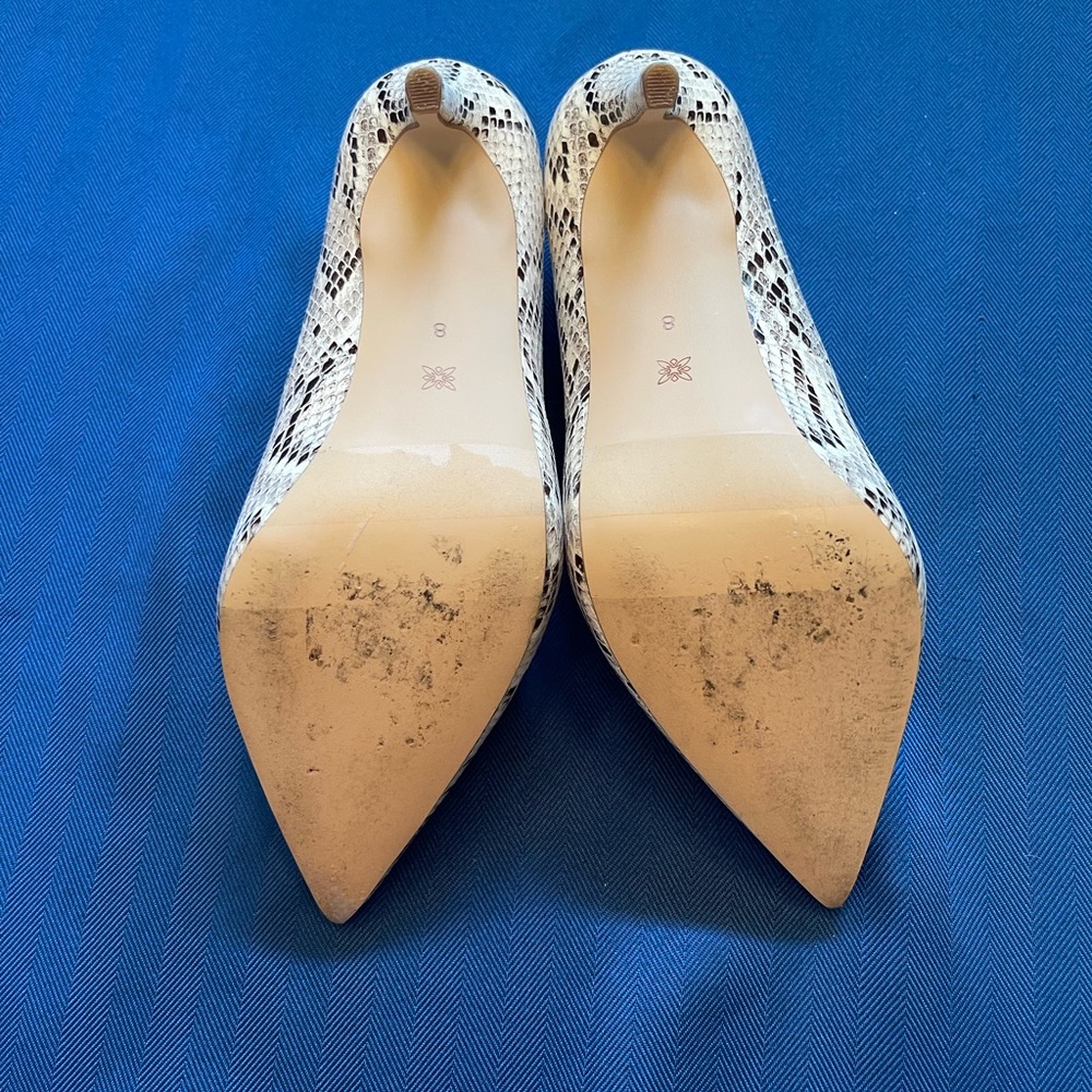 Bcbgeneration - Snakeskin Pumps Euc - image 3